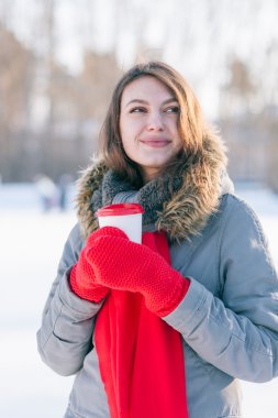 Kadın holding Kış Kupası kadar yakın