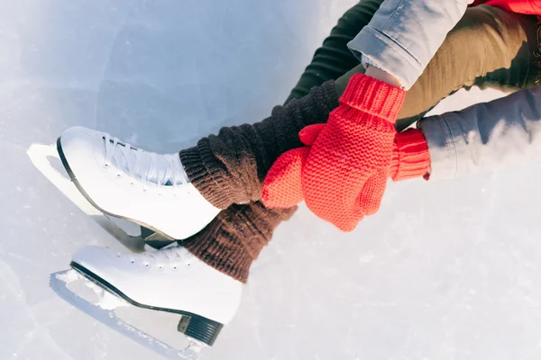 buz pateni yansıması ile hareket ettirildiğinde mavi sürüm