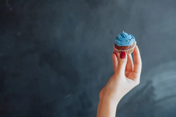 Cupcake γενέθλια με μια αδαμάντας — Φωτογραφία Αρχείου