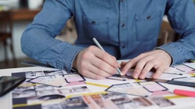 şık mimar planı üzerinde çalışma