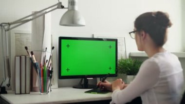 Tasarımcılar grafik Tablet ile çalışma