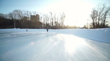 Ice arena buz pateni kadında
