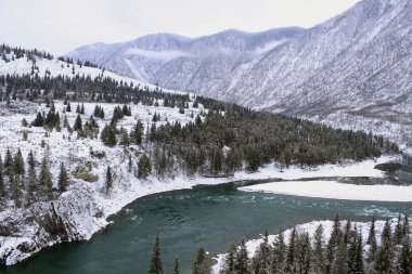 Turkuaz Katun nehir kış