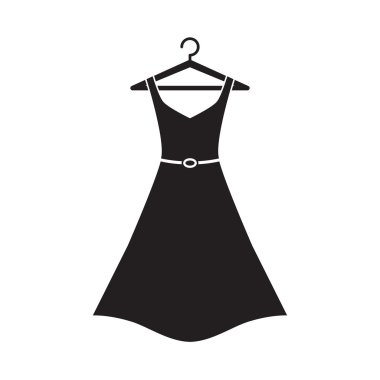 Erkek bir askı üzerinde uzun elbise