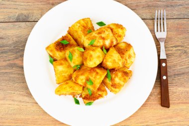 Patates köri ve ekmek kırıntıları, garnitür