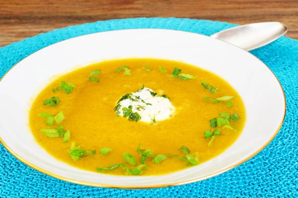 Морковь, тыквенный крем суп Диетическая пища . — стоковое фото