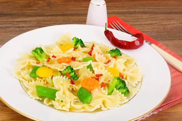 Farfalle Pasta, Salchicha y Brócoli Dieta Alimentos — Foto de Stock