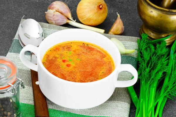 Zupa pomidorowa sycylijskiej. Kuchni włoskiej — Zdjęcie stockowe