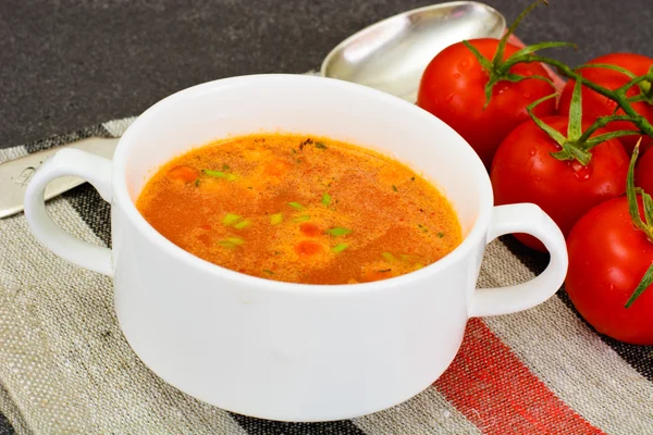 Сицилійська томатний суп. Національні страви італійської кухні — стокове фото