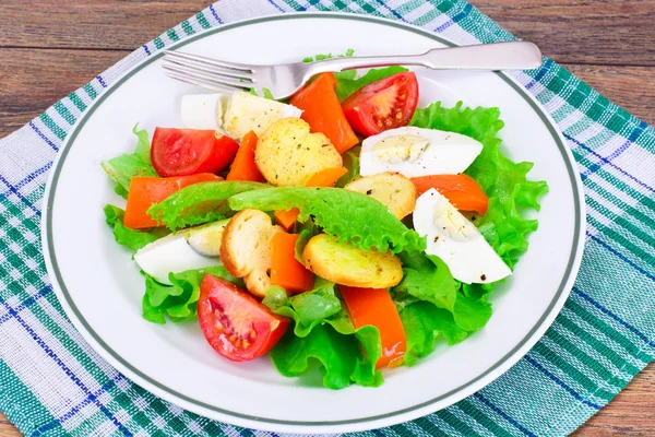 Rajčata, papriky s vajíčkem a Bruschetta — Stock fotografie