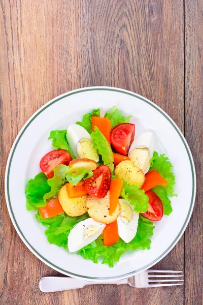Tomate, Paprika mit Ei und Bruschetta — Stockfoto