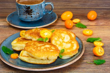 Krep ile Kumquats ve kızılcık