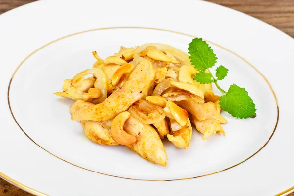 Chicken with Cashew Nuts and Soy Sauce. Asian Cuisine — Stock Photo, Image