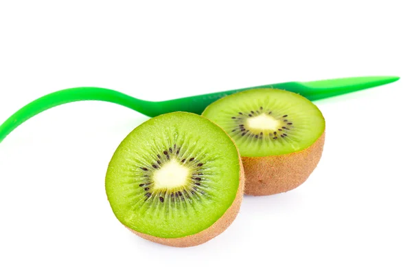 Kiwi saboroso fresco isolado em fundo branco — Fotografia de Stock