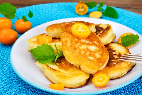 Panqueques con Kumquats y Arándanos — Foto de Stock