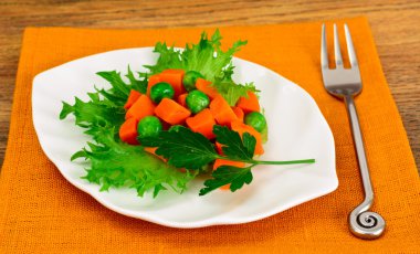 Sulu sebze güveç. Köfte ve patates gibiydik. Diyet gıda.