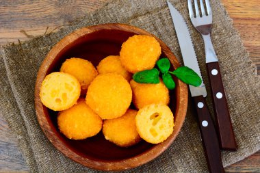 Etsiz yemek: patates çörekler.