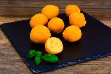 Etsiz yemek: patates çörekler.