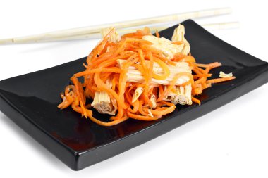 Havuç salatası, tuz, şeker, soğan, sarımsak, bitkisel yağ, balsami