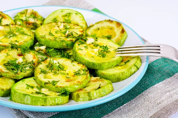 Peynir ve baharat ile kızarmış kabak