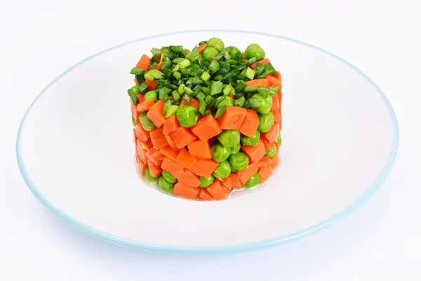 Saftiga grönsaksgryta. Paprika, ärtor och morötter. Dietmat — Stockfoto