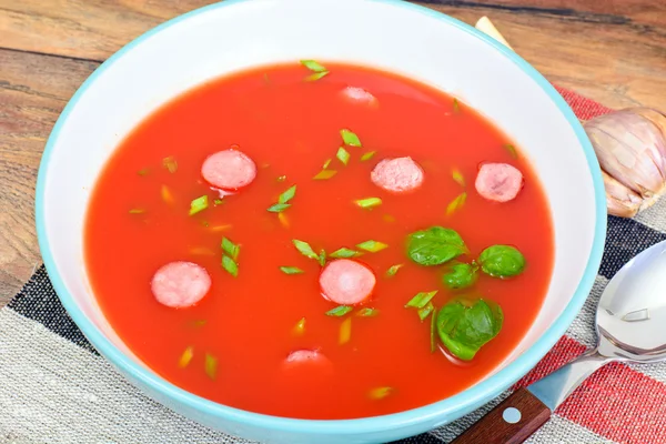 Sopa de tomate de cenoura em prato. Cozinha Nacional Italiana — Fotografia de Stock