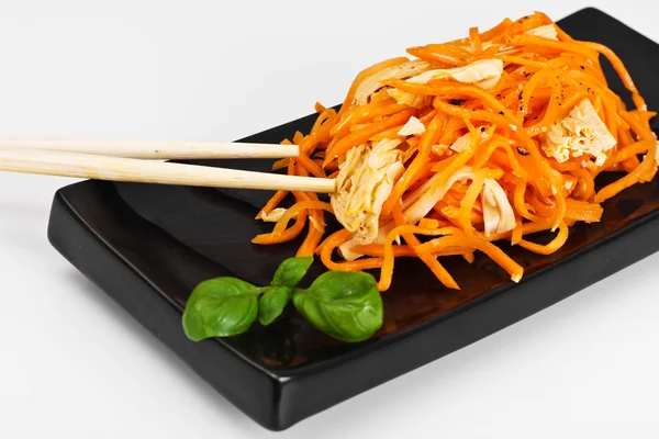 Zanahorias coreanas con espárragos y soja. Cocina asiática —  Fotos de Stock
