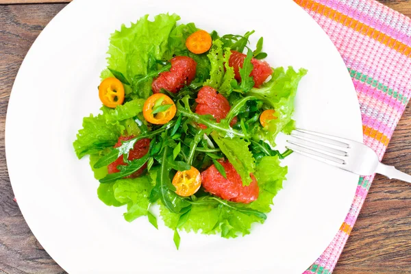 Salada Suculenta Verde Fresca de Alface, Arugula, Gapefruit e Kumqu — Fotografia de Stock