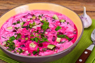 Soğuk pancar çorbası Friedge