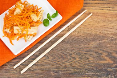 Kore havuç ile kuşkonmaz ve soya fasulyesi. Asya Mutfağı