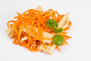 Kore havuç ile kuşkonmaz ve soya fasulyesi. Asya Mutfağı