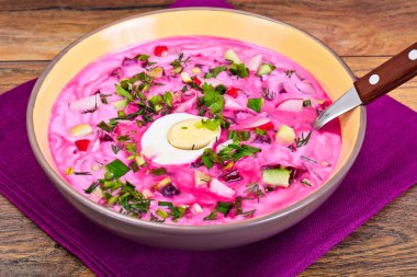 Soğuk pancar çorbası Friedge