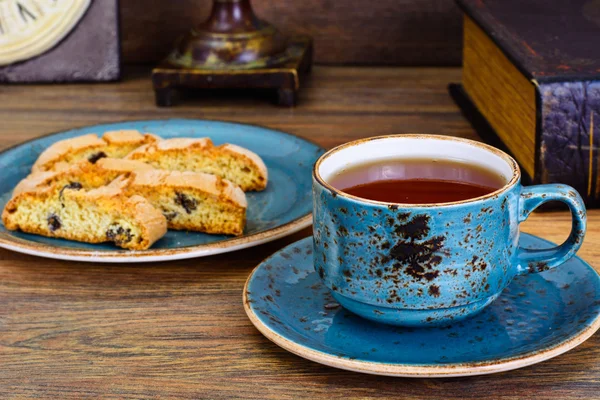 Kantuchchi com amêndoas e passas, Biscotti — Fotografia de Stock