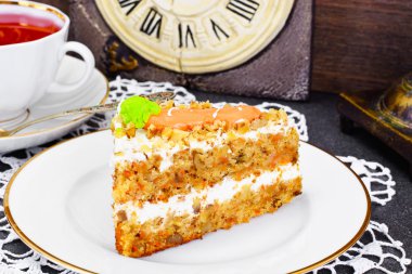 Ceviz ile havuç kek pişirme