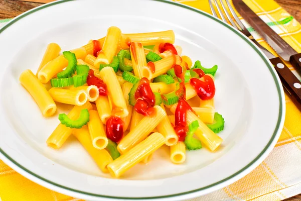 Pasta con apio. Platos dietéticos — Foto de Stock