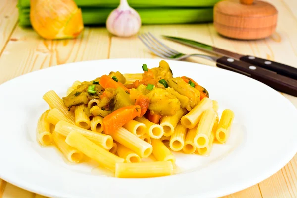Pasta with Stewed Vegetables — Stock Photo, Image
