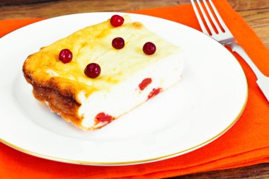 Lezzetli peynir güveç pişmiş