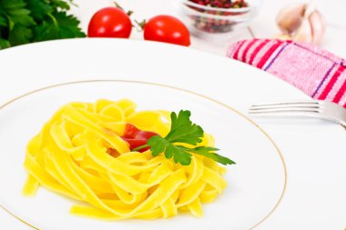 Etsiz yemek: makarna