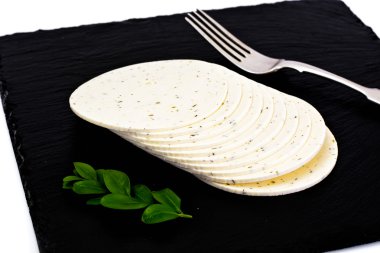 Peynir lor otlar ile