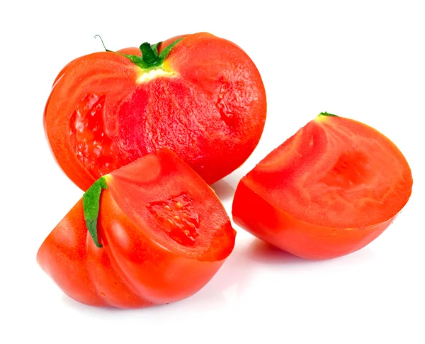 Tomates rojos aislados sobre un fondo blanco —  Fotos de Stock