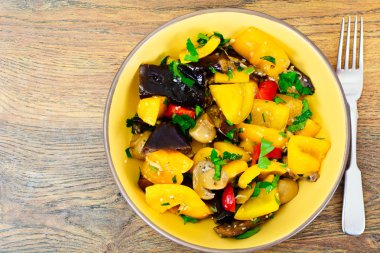 Kırmızı biber Patlıcan salatası