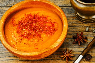 Havuç çorbası safran diyet gıda ile krem