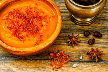 Havuç çorbası safran diyet gıda ile krem