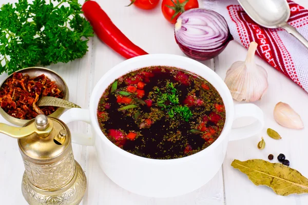 Alimentos Saudáveis: Sopa com Beterraba, Feijão Verde e Legumes — Fotografia de Stock