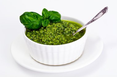 Fesleğenli pesto sos