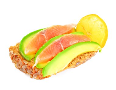 Avokado ve somon sandviç