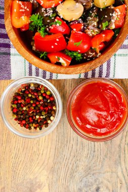 Kırmızı biber Patlıcan salatası