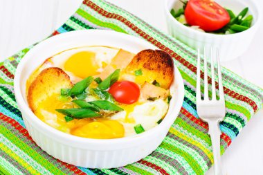 Kokot somon füme, Chives ve Croutons