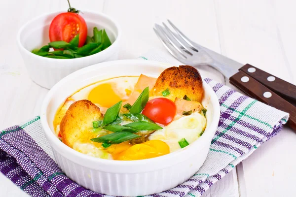 stock image Kokot with Smoked Salmon, Chives and Croutons