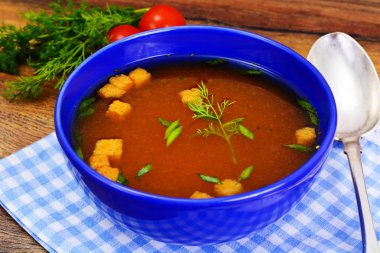 Sicilya domates çorbası. Ulusal İtalyan mutfağı